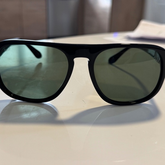 Persol Jean sunglasses PO3310s new - Picture 1 of 5